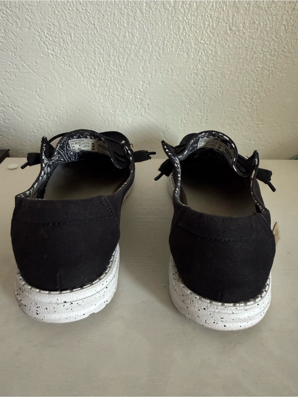 Hey Dude Women's Size 10 Wendy Basic Black Odyssey Slip On Canvas Shoes - Picture 5 of 7